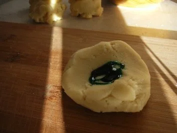 Rezept: Konfekt "Papageien-Eier" Bild Nr. 4 Konfekt "Papageien-Eier" - Rezept - Bild Nr. 4