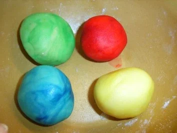 Rezept: Konfekt "Papageien-Eier" Bild Nr. 5 Konfekt "Papageien-Eier" - Rezept - Bild Nr. 5