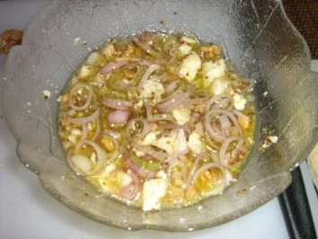 Rezept: Feldsalat mit Tomatenfilets und Cambozoladressing Bild Nr. 4 Feldsalat mit Tomatenfilets und Cambozoladressing - Rezept - Bild Nr. 4