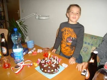 Geburtstagskuchen für meinen Enkel - Rezept - Bild Nr. 3