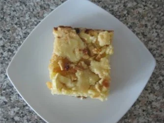 ** Kuchen & Co. ** Apfel - Rosinen - Streuselkuchen mit Vanilleglasur - Rezept