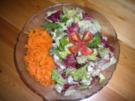 Sauerkraut mit geräuchertem Fleisch, Kartoffelstock  und gemischtem Salat - Rezept