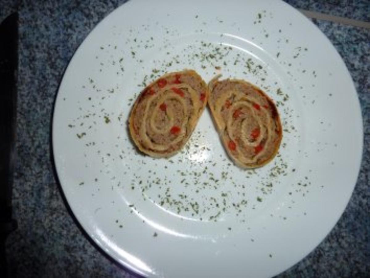 Bilder für Gefüllter Fleischstrudel - Rezept