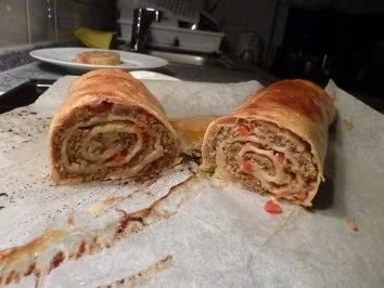 Gefüllter Fleischstrudel - Rezept - Bild Nr. 7