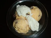 Kürbiseis mit Rum und Rosinen - Rezept