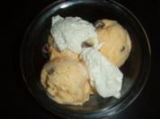 Kürbiseis mit Rum und Rosinen - Rezept