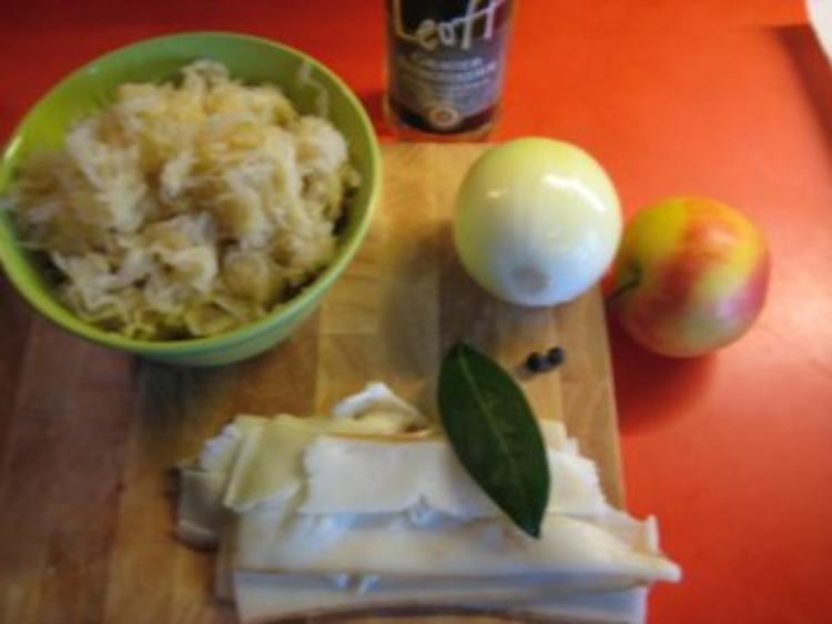 Sauerkraut mit Speck und Zwiebel - Rezept - kochbar.de