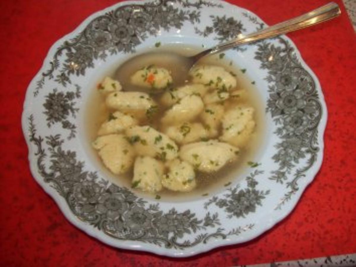 Grießklößchen - Suppe - Rezept mit Bild - kochbar.de