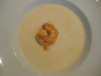 Parmesan-Trüffelsuppe mit Scampi - Rezept