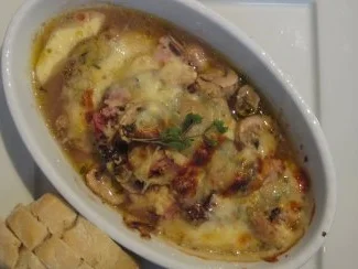 Valdusdana - Überbackenes Rinderfilet in Kräutertunke dazu Ciabatta - Rezept