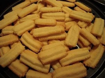 Spritzgebäck, mit Schmalz und Butter gebacken - Rezept - Bild Nr. 4