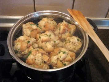 Rezept: Semmelknödel Bild Nr. 5 Semmelknödel - Rezept - Bild Nr. 5