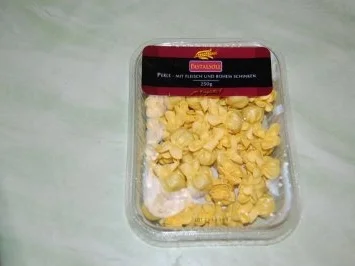 Hühnersuppe mit Gemüsejulienne und Pastabeutelchen - Rezept - Bild Nr. 2