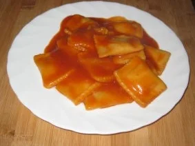Ravioli in Tomatensoße - Rezept
