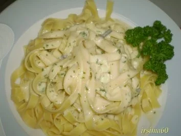 Rezept: Tagliatelle mit Käsesoße Tagliatelle mit Käsesoße - Rezept