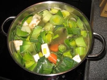 Fleischsuppe mit Markklösschen & Croutons - Rezept - Bild Nr. 2