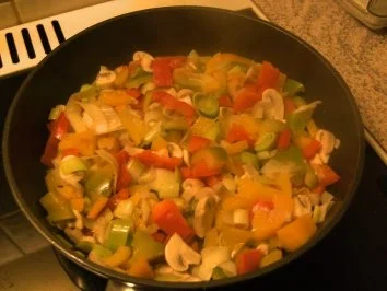 Rühreier im Gemüse-Bett - Rezept