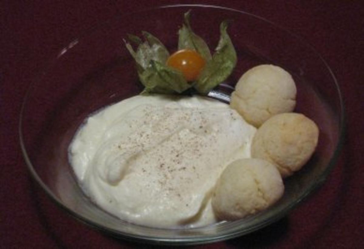 Bilder für Syllabub mit Zitronen und Zucker - Rezept