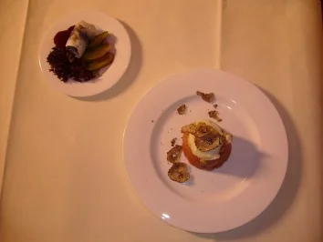 Rezept: Feines Hamburger Labskaus mit Wachtelspiegelei und Sild-Rollmops Feines Hamburger Labskaus mit Wachtelspiegelei und Sild-Rollmops - Rezept