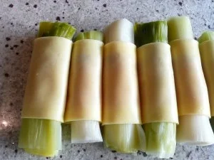 Lauchstangen im Käse- Schinkenmantel auf Kartoffelpüree - Rezept - Bild Nr. 4