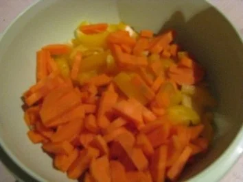 Rezept: Szegediner Gulascheintopf Bild Nr. 3 Szegediner Gulascheintopf - Rezept - Bild Nr. 3