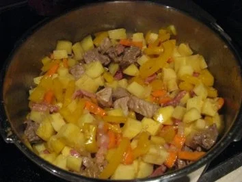 Rezept: Szegediner Gulascheintopf Bild Nr. 7 Szegediner Gulascheintopf - Rezept - Bild Nr. 7