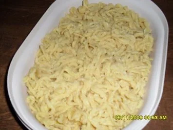 Rezept: Handgeschabte Spätzle Bild Nr. 2 Handgeschabte Spätzle - Rezept - Bild Nr. 2