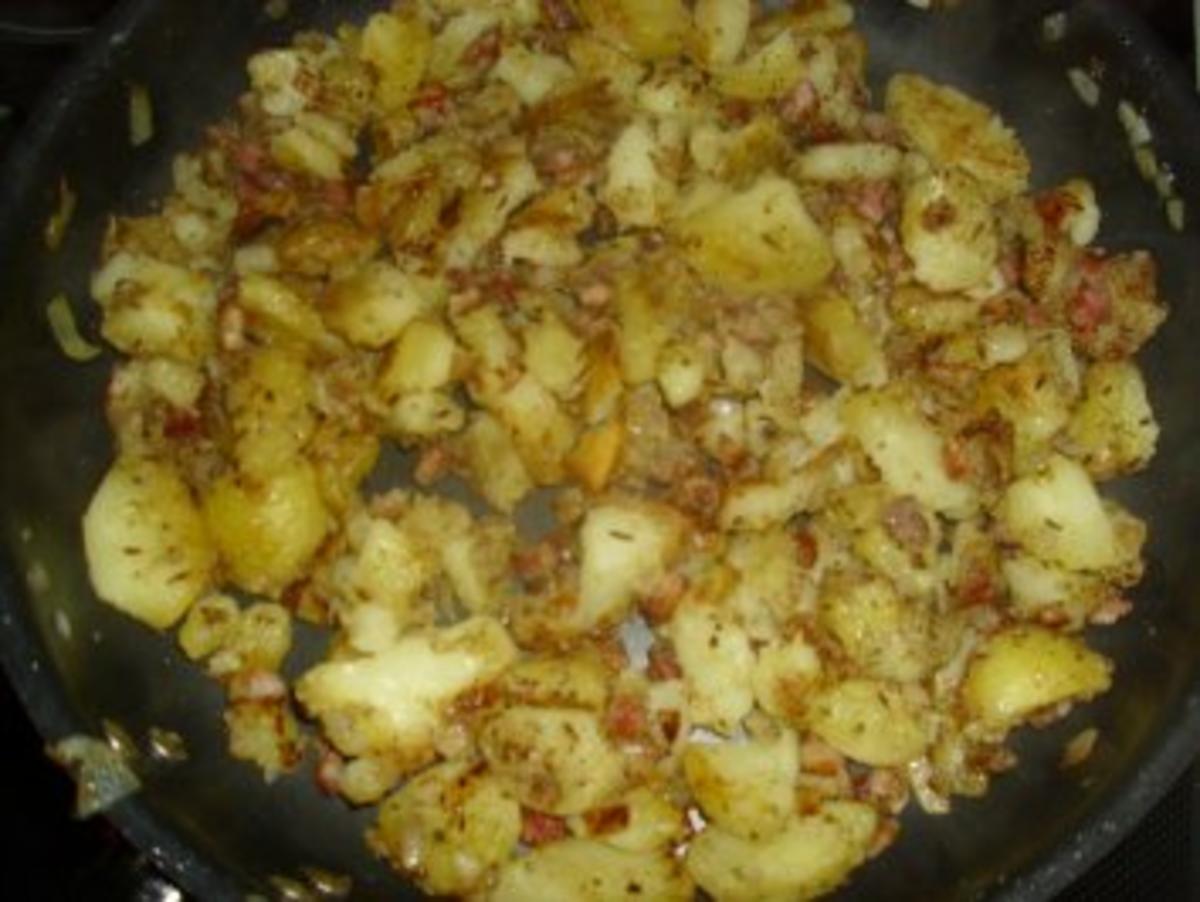 Bratkartoffeln mit sauren Salzhering - Rezept - Bild Nr. 4