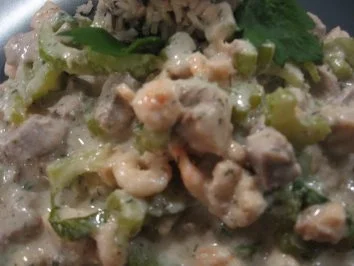 Fischragout mit Stangensellerie, Krabben und einer Naturreismischung - Rezept