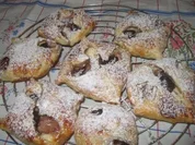 Backwaren: Blätterteigtascherl mit Erdbeerquark und Rumtopffrüchte! - Rezept