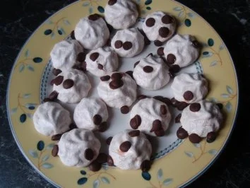 Rezept: Schoko-Baiser-Kissen Bild Nr. 2 Schoko-Baiser-Kissen - Rezept - Bild Nr. 2