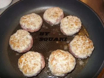 Rezept: Frikadellen gefüllt Bild Nr. 4 Frikadellen gefüllt - Rezept - Bild Nr. 4