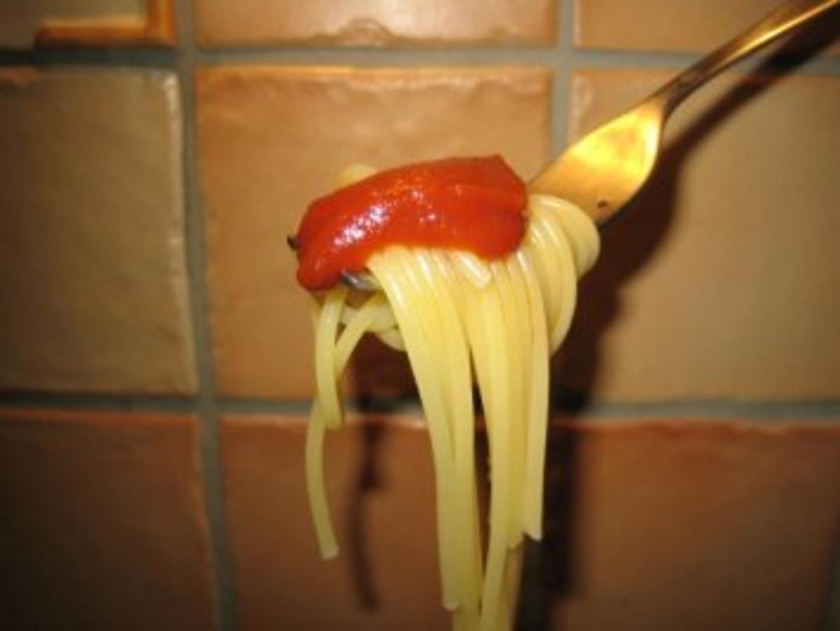 Milde Tomatensoße mit Spaghetti - Rezept