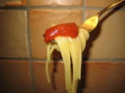 Milde Tomatensoße mit Spaghetti - Rezept