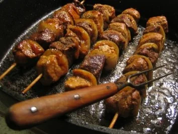 Rezept: Filetschaschlik in Kraft Tomatenketchup ertränkt Bild Nr. 5 Filetschaschlik in Kraft Tomatenketchup ertränkt - Rezept - Bild Nr. 5