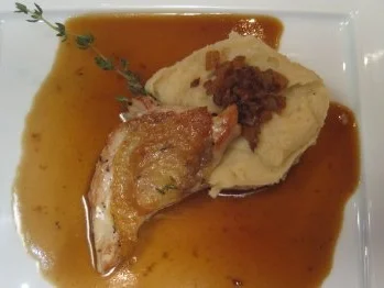 Rezept: Perlhuhn an Maronen-Apfelpüree Perlhuhn an Maronen-Apfelpüree - Rezept