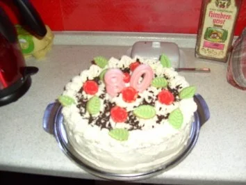 Rezept: Himmbeer mousse au chocolat torte Bild Nr. 5 Himmbeer mousse au chocolat torte - Rezept - Bild Nr. 5