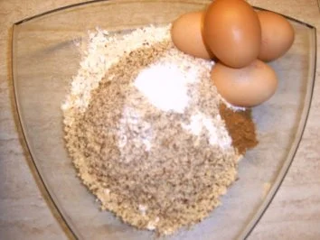 Rezept: Waffeln mit Äpfeln und Nüssen Bild Nr. 3 Waffeln mit Äpfeln und Nüssen - Rezept - Bild Nr. 3