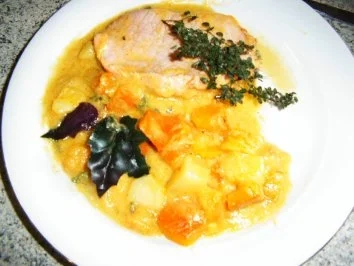 Rezept: Kürbis-Kartoffel-Gemüse mit Kassler Kürbis-Kartoffel-Gemüse mit Kassler - Rezept