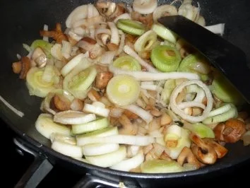 Rezept: Maultaschen-Auflauf Bild Nr. 7 Maultaschen-Auflauf - Rezept - Bild Nr. 7