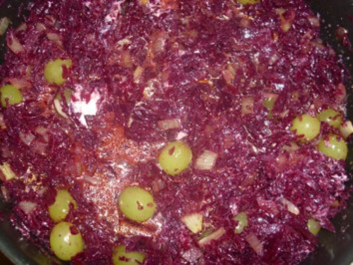 Hähnchen an Traubenkraut mit Halbseidene Klöße - Rezept - Bild Nr. 8