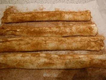 Rezept: Schweineöhrchen mit Zimt Bild Nr. 3 Schweineöhrchen mit Zimt - Rezept - Bild Nr. 3