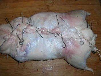 Rezept: Gefüllte aber ENTBEINTE Ente mit Maronen ud Cranberries - schmeckt auch kalt sehr lecker mit entsprechender Beilage Bild Nr. 13 Gefüllte aber ENTBEINTE Ente mit Maronen ud Cranberries - schmeckt auch kalt sehr lecker mit entsprechender Beilage - Rezept - Bild Nr. 13