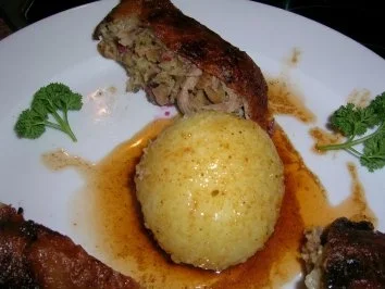 Rezept: Gefüllte aber ENTBEINTE Ente mit Maronen ud Cranberries - schmeckt auch kalt sehr lecker mit entsprechender Beilage Bild Nr. 2 Gefüllte aber ENTBEINTE Ente mit Maronen ud Cranberries - schmeckt auch kalt sehr lecker mit entsprechender Beilage - Rezept - Bild Nr. 2