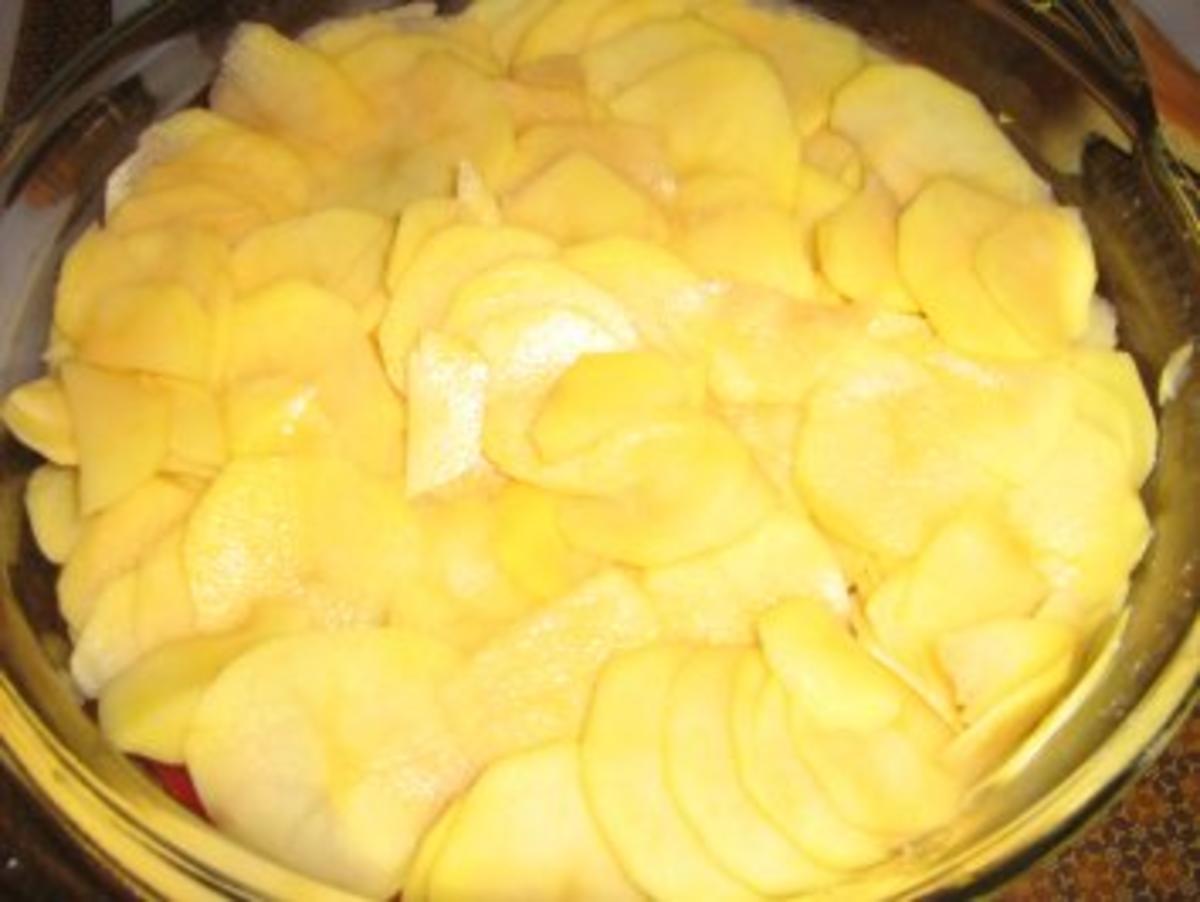 Gulasch vom Kalb unter einer Kartoffelhaube - Rezept - Bild Nr. 6