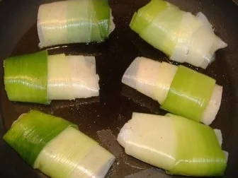 Dorschfilet im Lauchmantel auf Kartoffelstampf und Petersilienbutter - Rezept - Bild Nr. 4