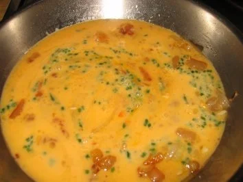 Rezept: Brotzeit/ Snack: Knoblauch-Mäusespeck-Eierschmalz Bild Nr. 2 Brotzeit/ Snack: Knoblauch-Mäusespeck-Eierschmalz - Rezept - Bild Nr. 2