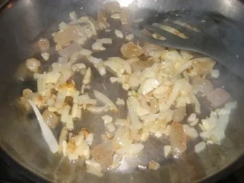 Rezept: Brotzeit/ Snack: Knoblauch-Mäusespeck-Eierschmalz Bild Nr. 3 Brotzeit/ Snack: Knoblauch-Mäusespeck-Eierschmalz - Rezept - Bild Nr. 3