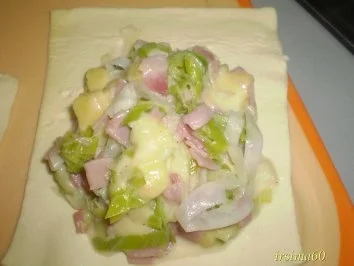 Rezept: Blätterteigsäckchen Bild Nr. 5 Blätterteigsäckchen - Rezept - Bild Nr. 5