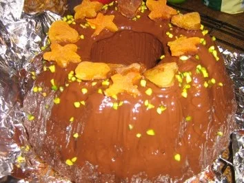 Früchte-Gugelhupf mit Schokoglasur - Rezept - Bild Nr. 6